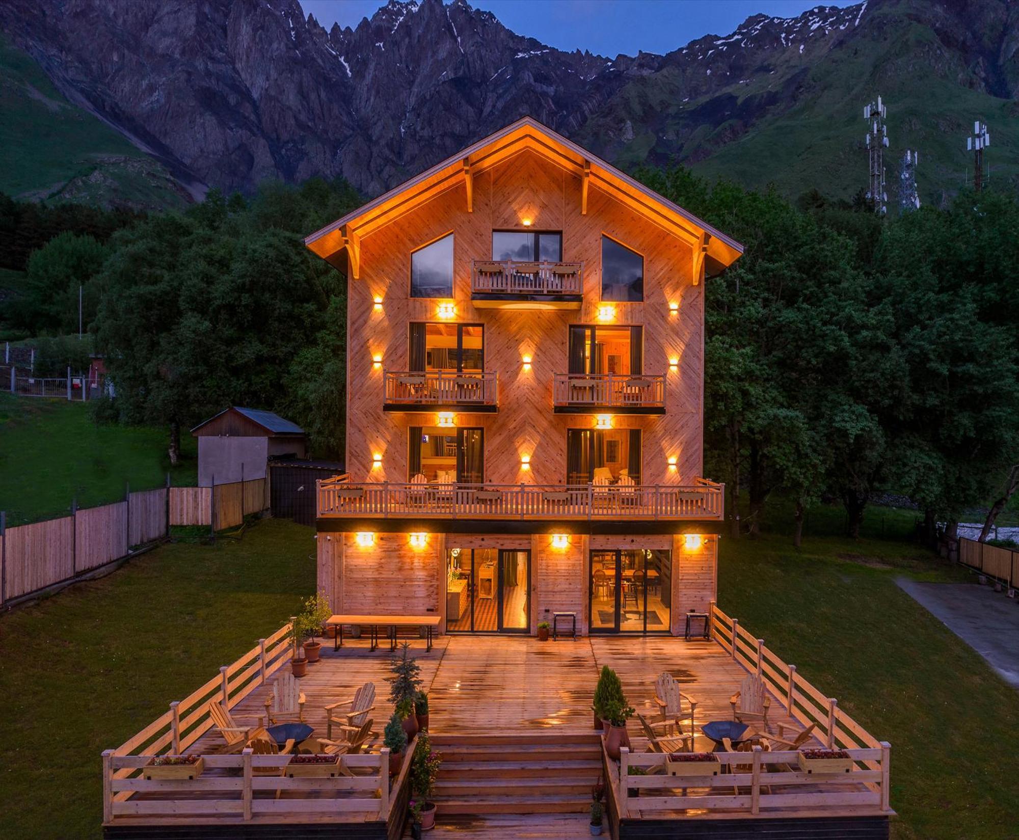 1740 Boutique Hotel Kazbegi Bagian luar foto