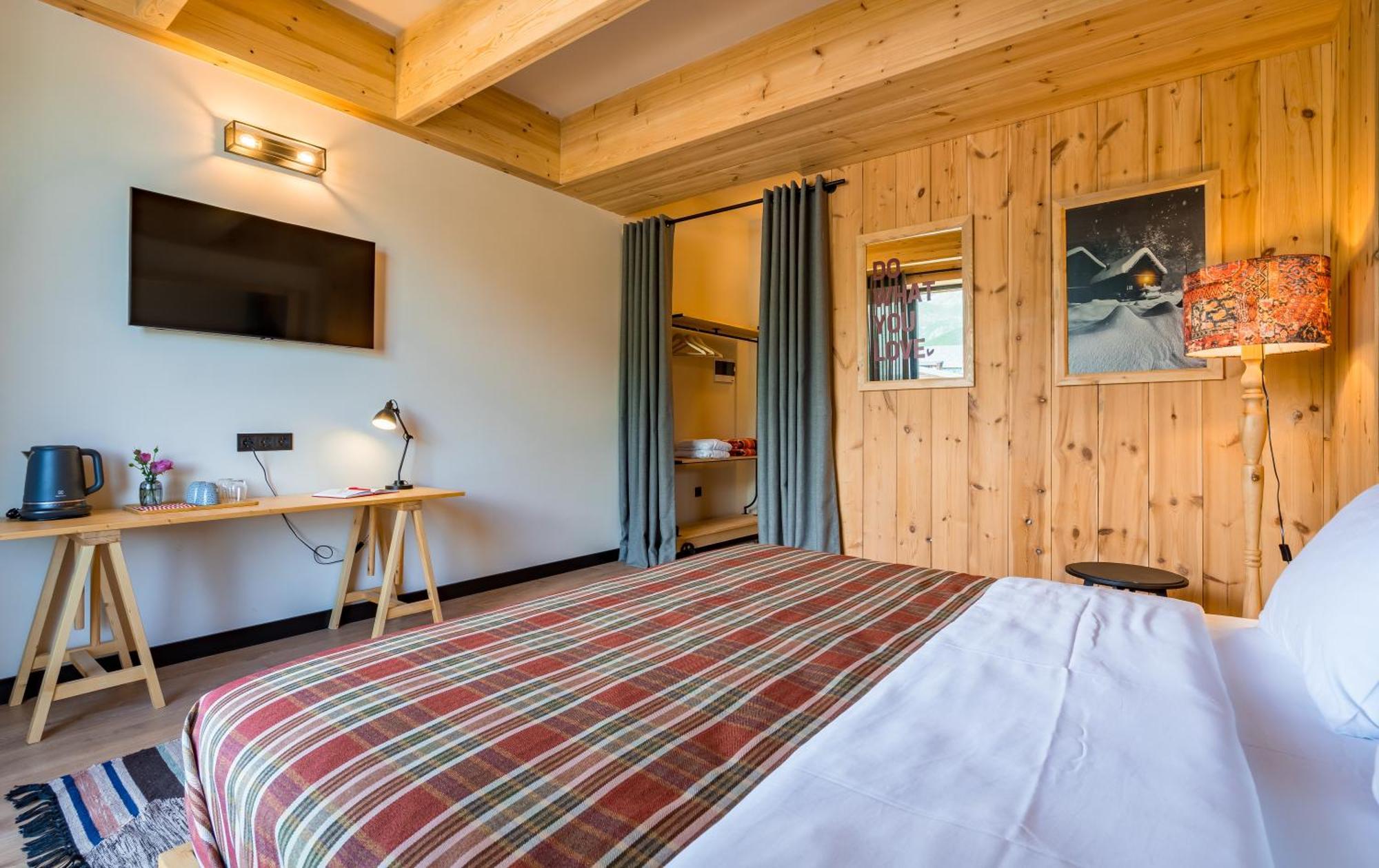 1740 Boutique Hotel Kazbegi Bagian luar foto